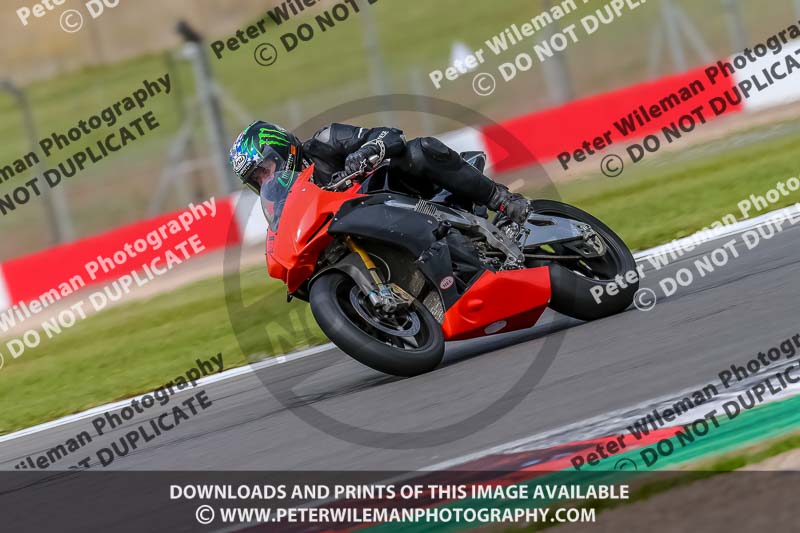 PJ Motorsport Photography;donington no limits trackday;donington park photographs;donington trackday photographs;no limits trackdays;peter wileman photography;trackday digital images;trackday photos
